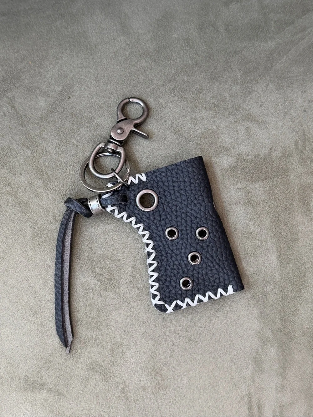 Black Leather Keychain Wallet with White Stitching